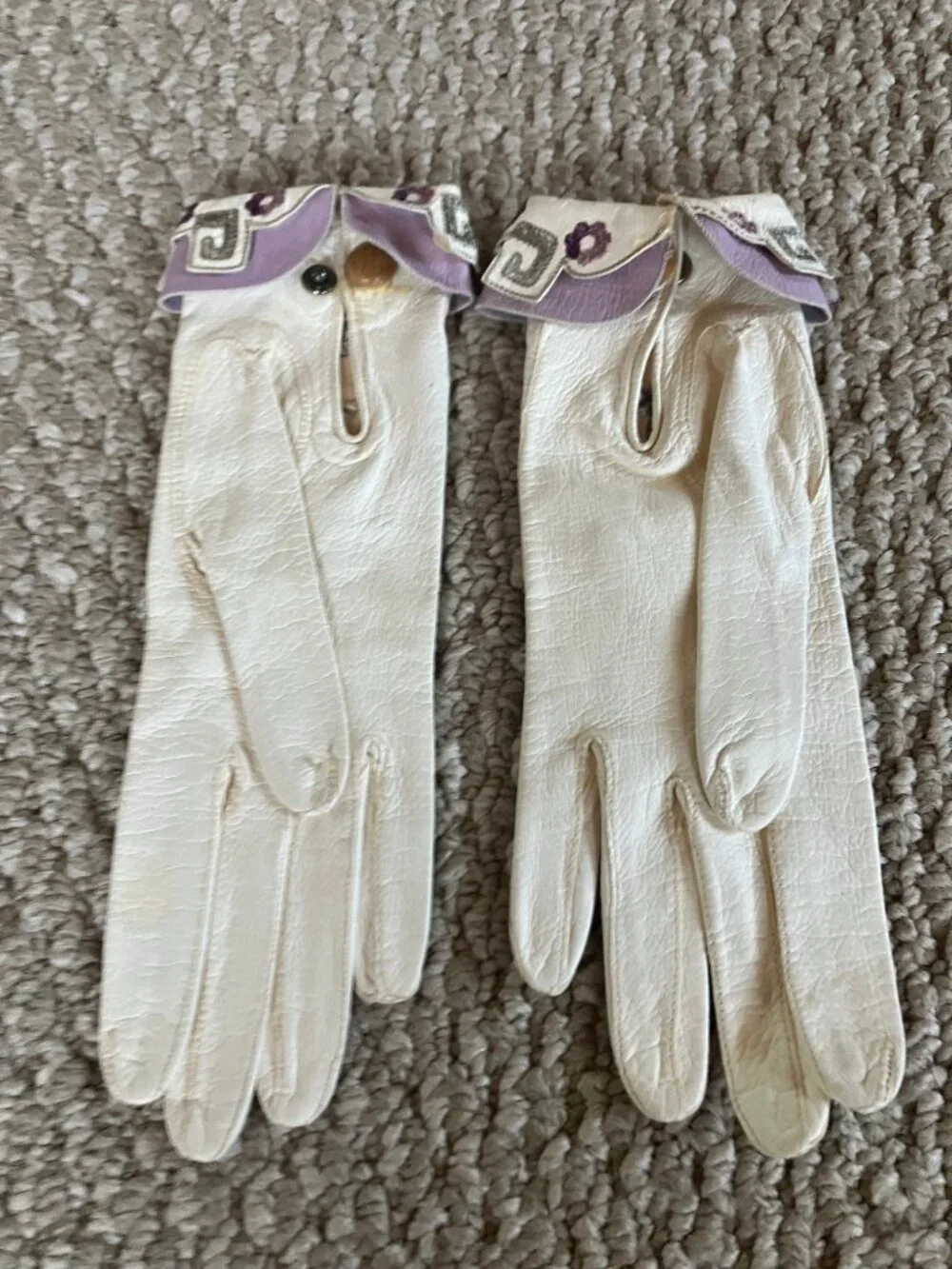 Vintage Rare Early 1900’s Alexandre Embriodered Kid Gloves Grand Prix Paris 6.5